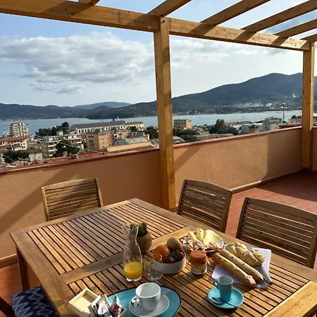 Apartment La Terrazza Al Portoferraio